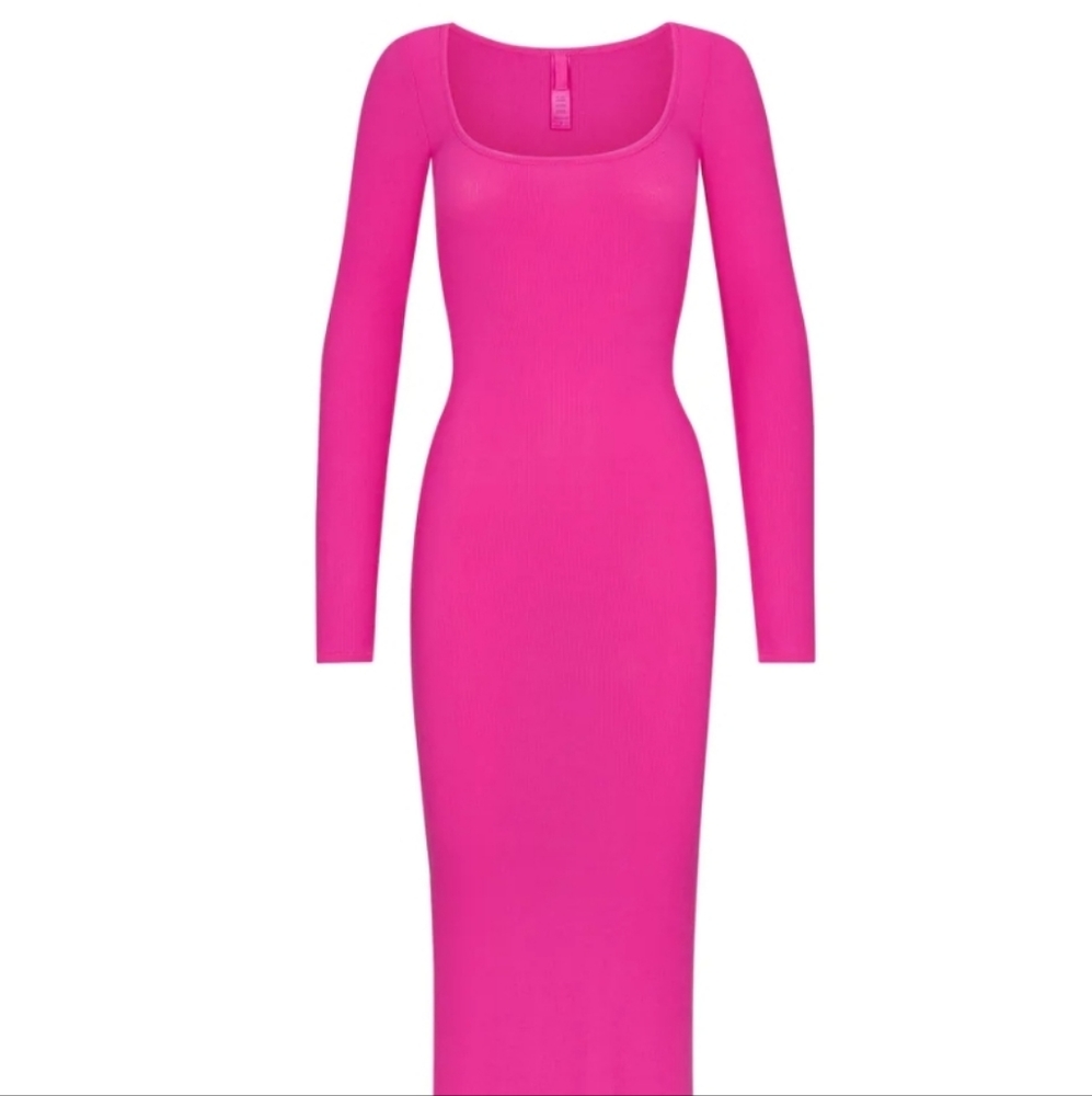 Skims maxi long sleeves dress